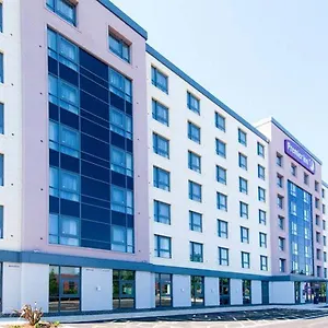 Отель Premier London Gatwick Airport - Manor Royal