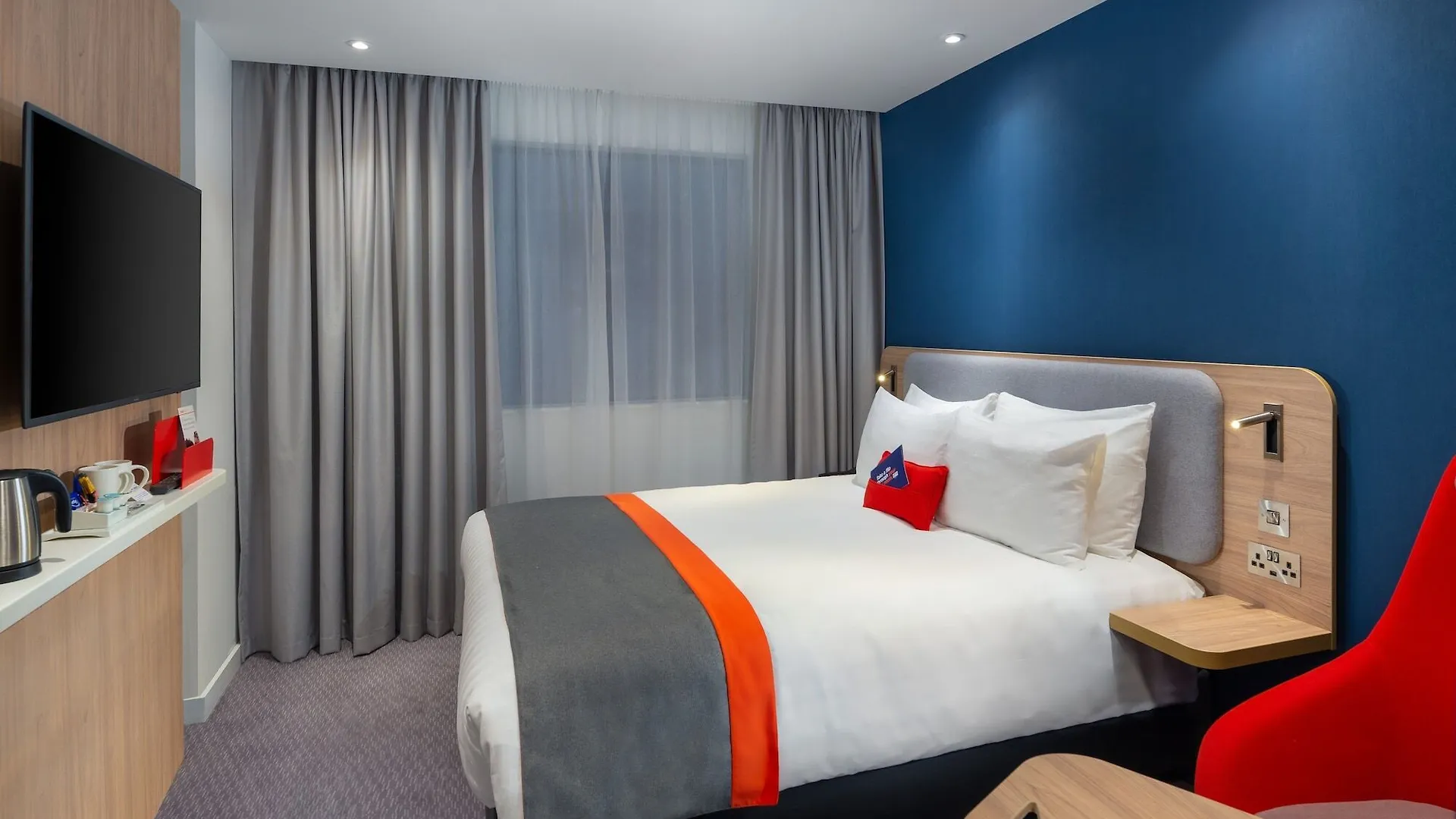 הית'רו Holiday Inn Express - London Heathrow T4, An Ihg Hotel